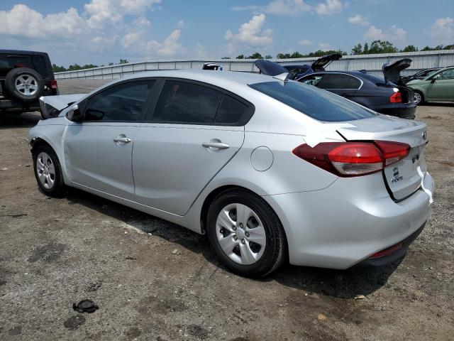 Photo 2 from auction – 2017 KIA FORTE LX with VIN 3KPFK4A7XHE087111