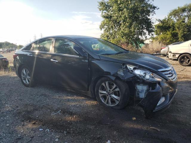 Photo 4 from auction – 2011 HYUNDAI SONATA SE with VIN 5NPEC4AC6BH102468