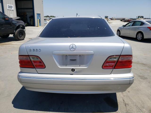 Photo 6 from auction – 2001 MERCEDES-BENZ E 320 with VIN WDBJF65J01B214515