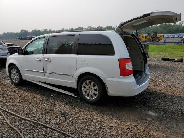 Photo 2 from auction – 2015 CHRYSLER TOWN & COU with VIN 2C4RC1BG2FR754398