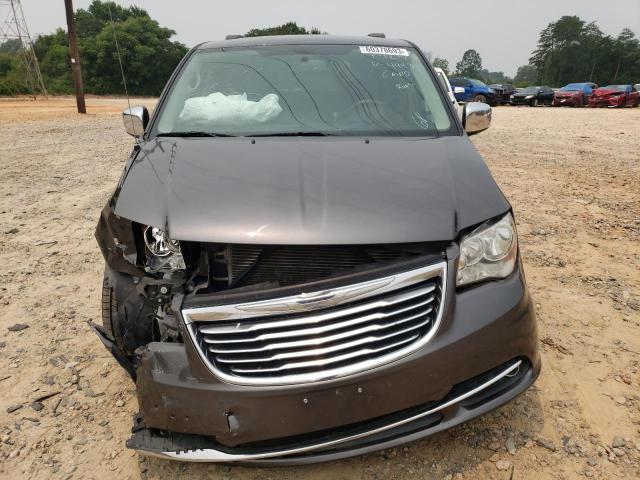 Photo 5 from auction – 2015 CHRYSLER TOWN & COU with VIN 2C4RC1CG1FR674993