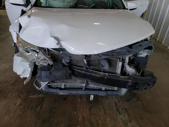 Photo 11 from auction – 2014 TOYOTA CAMRY L with VIN 4T4BF1FK0ER383820