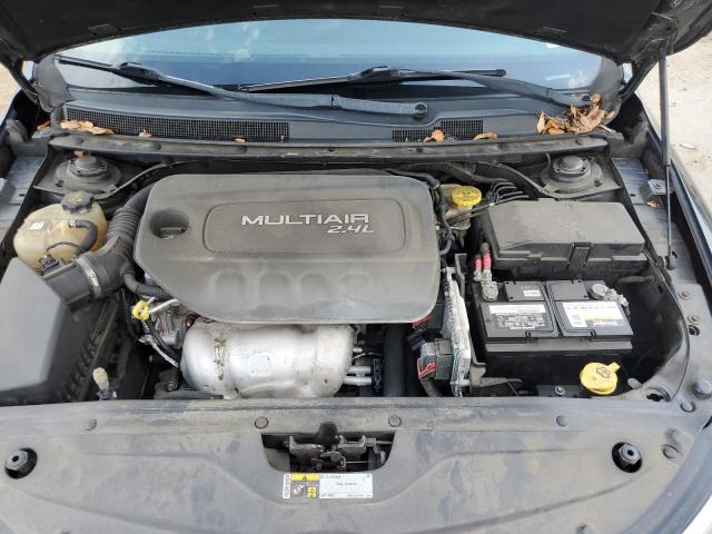 Photo 11 from auction – 2015 CHRYSLER 200 LIMITE with VIN 1C3CCCAB3FN610111