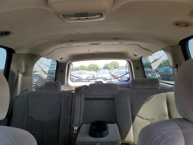 Photo 10 from auction – 2004 CHEVROLET SUBURBAN C with VIN 1GNEC16TX4J114454