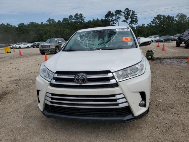 Photo 5 from auction – 2017 TOYOTA HIGHLANDER with VIN 5TDZZRFH0HS205924