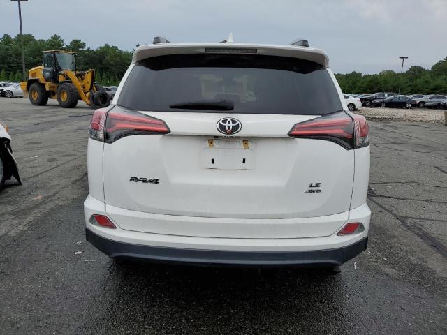 Photo 6 from auction – 2018 TOYOTA RAV4 LE with VIN 2T3BFREV3JW755706