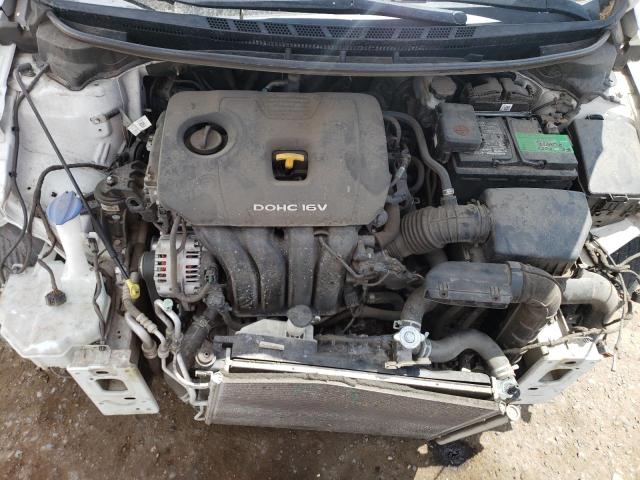 Photo 11 from auction – 2017 KIA FORTE LX with VIN 3KPFK4A72HE046505
