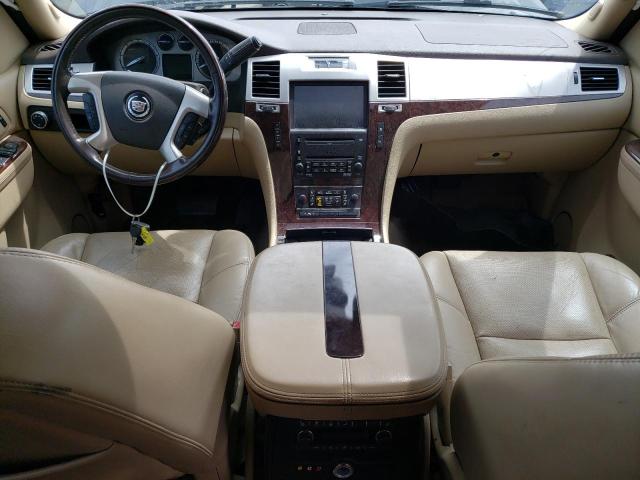 Photo 8 from auction – 2010 CADILLAC ESCALADE L with VIN 1GYUKBEF3AR136800