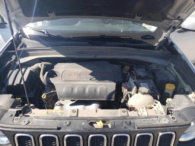 Photo 12 from auction – 2017 JEEP RENEGADE L with VIN ZACCJBBB0HPG19286