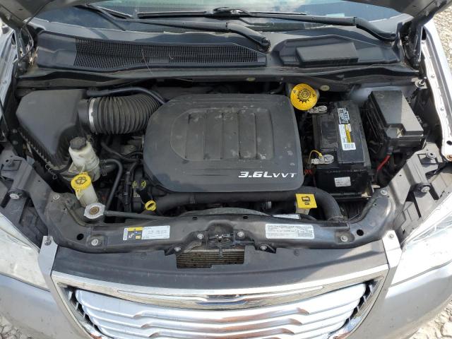 Photo 12 from auction – 2015 CHRYSLER TOWN & COU with VIN 2C4RC1BG3FR546756
