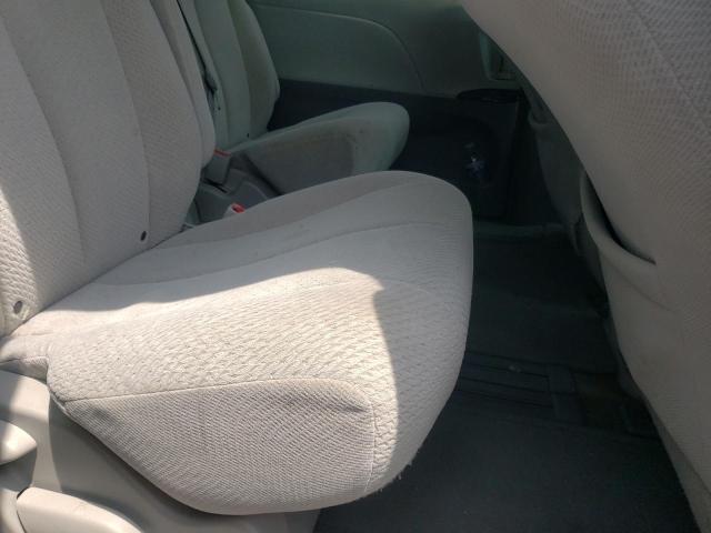 Photo 11 from auction – 2011 TOYOTA SIENNA LE with VIN 5TDKK3DC5BS161114