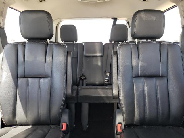 Photo 10 from auction – 2016 CHRYSLER TOWN & COU with VIN 2C4RC1BG7GR301024
