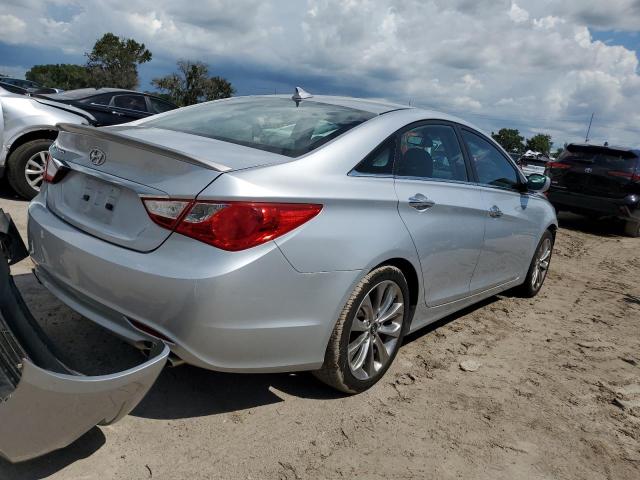 Photo 3 from auction – 2013 HYUNDAI SONATA SE with VIN 5NPEC4AC4DH556317