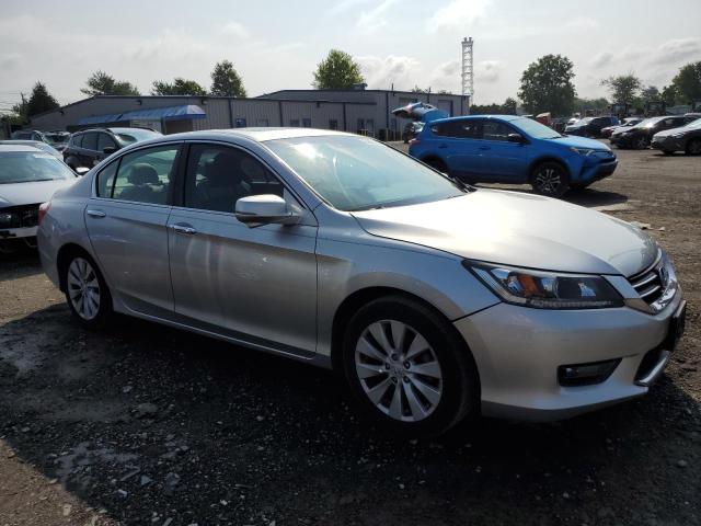 Photo 4 from auction – 2015 HONDA ACCORD EXL with VIN 1HGCR2F84FA066440