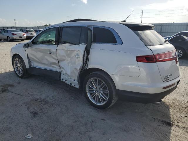 Photo 2 from auction – 2016 LINCOLN MKT with VIN 2LMHJ5AT5GBL02639