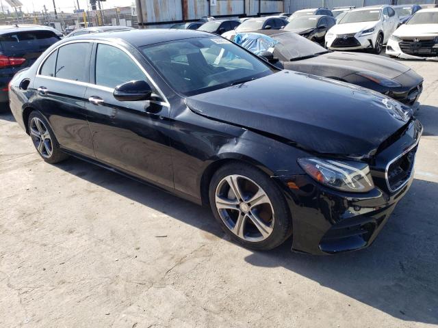 Photo 4 from auction – 2017 MERCEDES-BENZ E 300 with VIN WDDZF4JB0HA068291