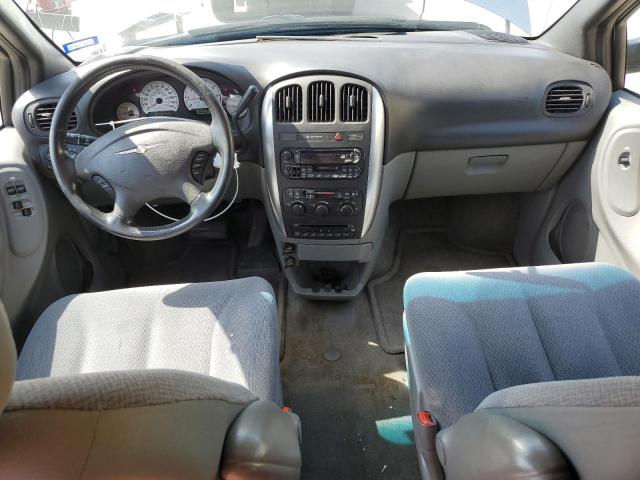 Photo 8 from auction – 2005 CHRYSLER TOWN & COU with VIN 2C8GP54L05R136989