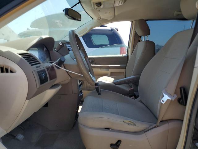 Photo 7 from auction – 2010 CHRYSLER TOWN & COU with VIN 2A4RR4DE9AR167890