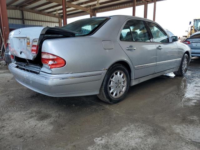 Photo 3 from auction – 2000 MERCEDES-BENZ E 320 with VIN WDBJF65J8YB112986