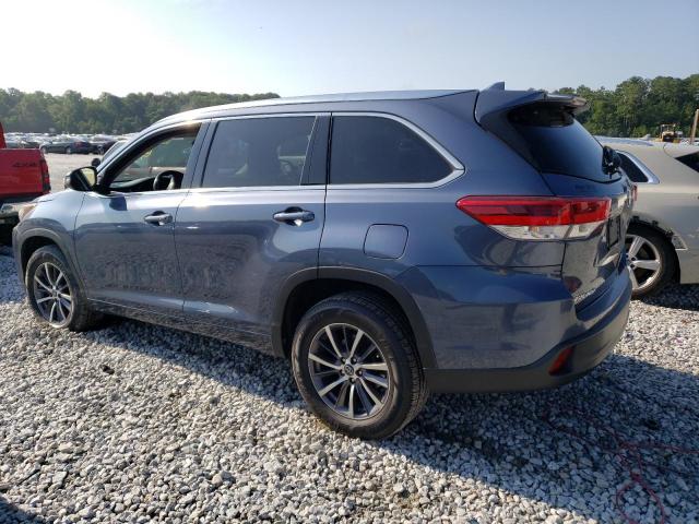 Photo 2 from auction – 2018 TOYOTA HIGHLANDER with VIN 5TDKZRFH3JS243512