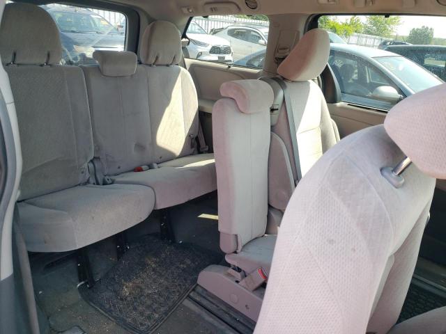 Photo 11 from auction – 2015 TOYOTA SIENNA LE with VIN 5TDKK3DC6FS676337