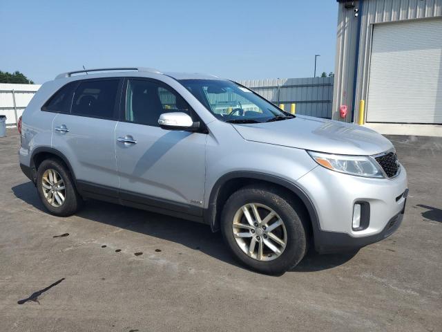 Photo 4 from auction – 2014 KIA SORENTO LX with VIN 5XYKTDA63EG500360