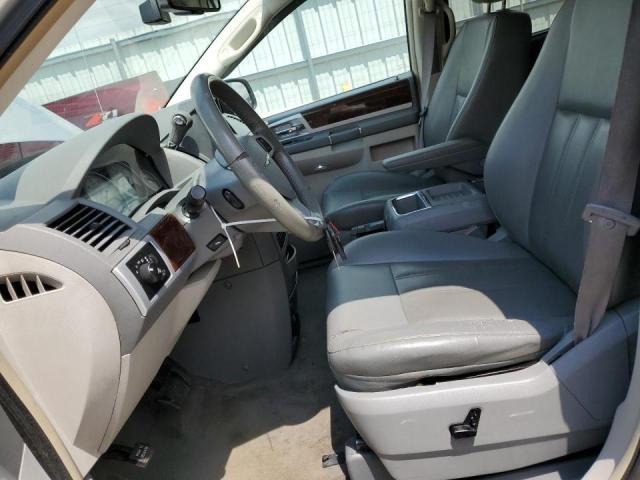 Photo 7 from auction – 2010 CHRYSLER TOWN & COU with VIN 2A4RR5D1XAR133864