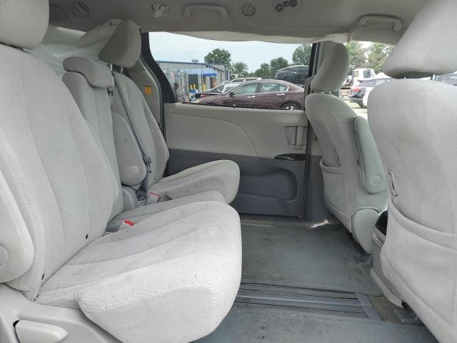 Photo 11 from auction – 2011 TOYOTA SIENNA LE with VIN 5TDKK3DC3BS132744