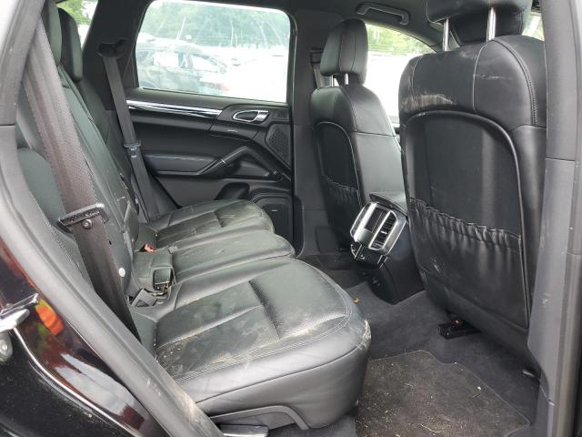 Photo 11 from auction – 2013 PORSCHE CAYENNE with VIN WP1AF2A26DLA40942