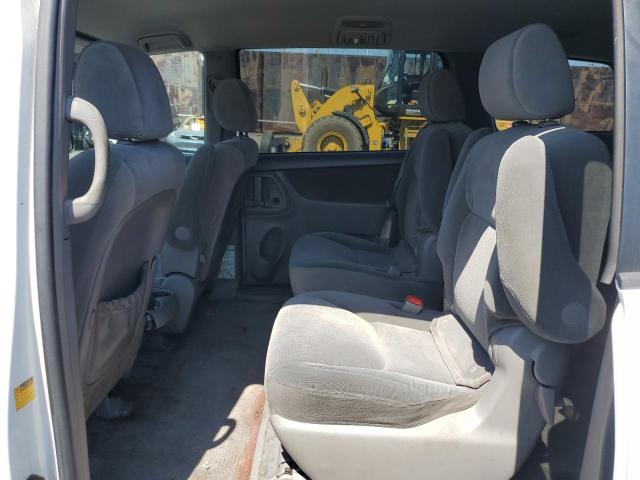 Photo 11 from auction – 2005 TOYOTA SIENNA CE with VIN 5TDZA23C95S370793