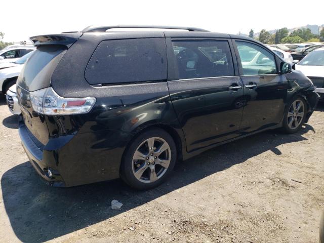 Photo 3 from auction – 2017 TOYOTA SIENNA SE with VIN 5TDXZ3DC9HS899556