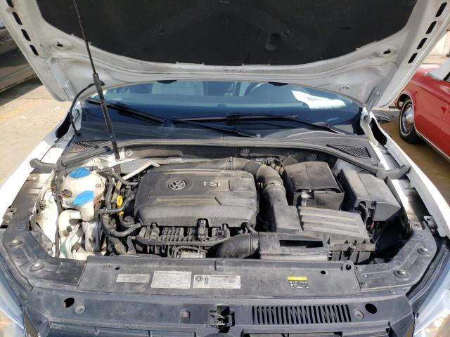 Photo 11 from auction – 2015 VOLKSWAGEN PASSAT SE with VIN 1VWBS7A33FC071220