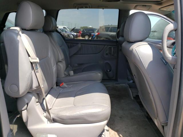 Photo 11 from auction – 2005 TOYOTA SEINNA with VIN 5TDBA22CX5S044911