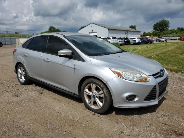 Снимка 4 от търг – 2014 FORD FOCUS SE с VIN 1FADP3F2XEL326827