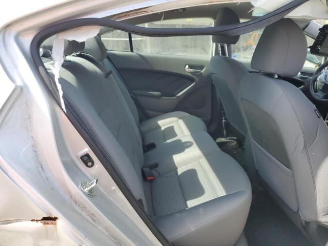 Снимка 10 от търг – 2017 KIA FORTE LX с VIN 3KPFL4A77HE042964