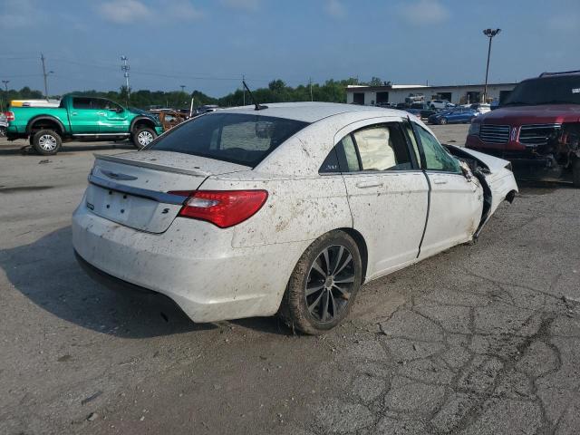Photo 3 from auction – 2013 CHRYSLER 200 LIMITE with VIN 1C3CCBCG9DN500678