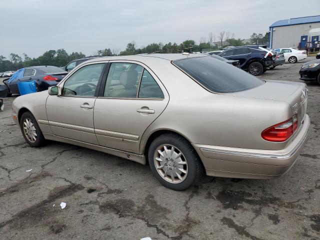 Photo 2 from auction – 2000 MERCEDES-BENZ E 320 4MAT with VIN WDBJF82J3YX033969