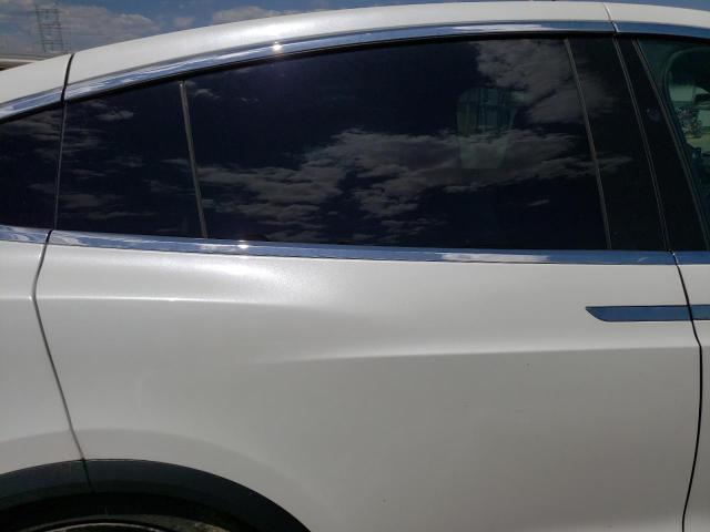Photo 11 from auction – 2016 TESLA MODEL X with VIN 5YJXCBE47GF030976