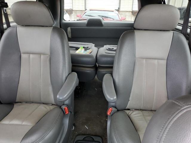 Photo 10 from auction – 2004 CHRYSLER TOWN & COU with VIN 2C4GP54LX4R538275