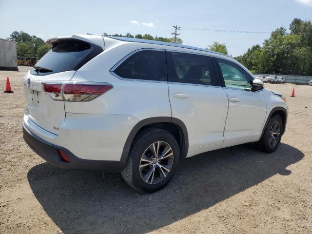Photo 3 from auction – 2016 TOYOTA HIGHLANDER with VIN 5TDKKRFH8GS173745
