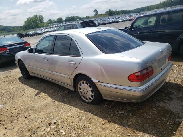 Photo 2 from auction – 2001 MERCEDES-BENZ E 320 4MAT with VIN WDBJF82J91X059904