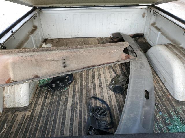 Photo 12 from auction – 1999 CHEVROLET SILVERADO with VIN 1GCEC19T0XZ137123