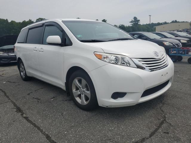 Photo 4 from auction – 2016 TOYOTA SIENNA LE with VIN 5TDKK3DC3GS761198