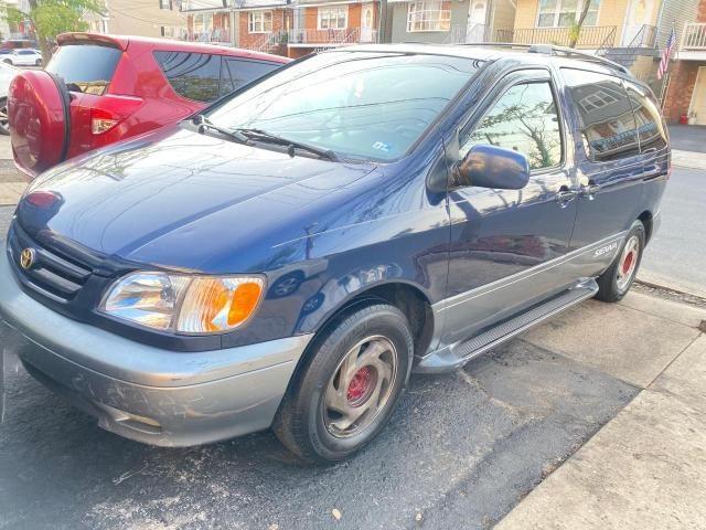 Photo 2 from auction – 2001 TOYOTA SIENNA LE with VIN 4T3ZF13C61U336007