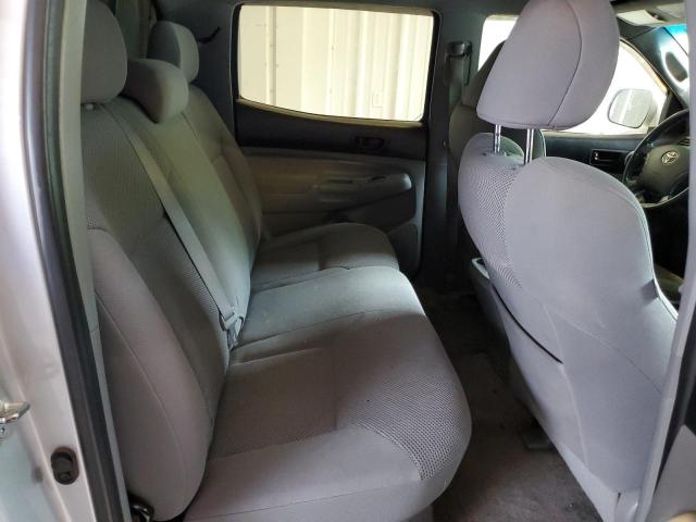 Photo 10 from auction – 2010 TOYOTA TACOMA DOU with VIN 5TELU4EN4AZ674568