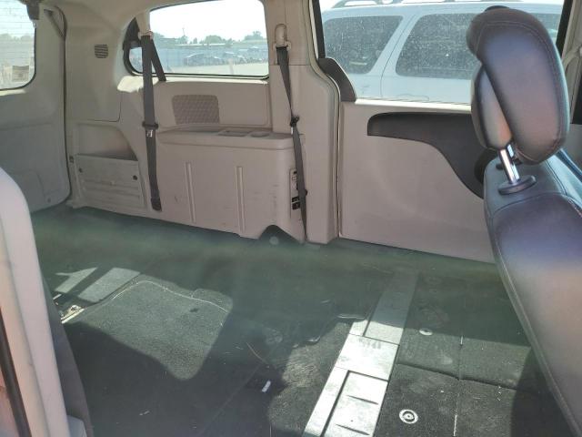 Photo 11 from auction – 2016 CHRYSLER TOWN & COU with VIN 2C4RC1BG9GR133726