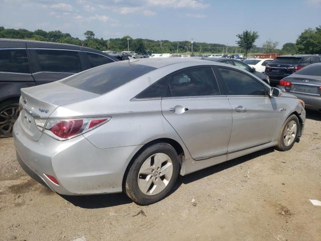 Photo 3 from auction – 2011 HYUNDAI SONATA HYB with VIN KMHEC4A41BA004671