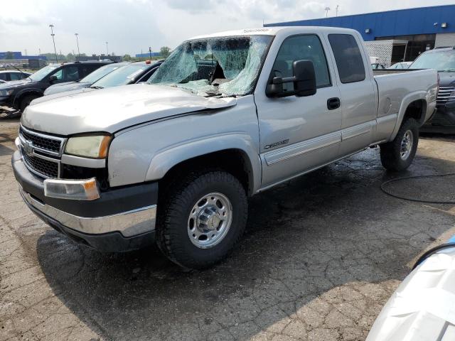 CHEVROLET SILVERADO 2005 with VIN 1GCHK29UX5E196182 - Photo from auction