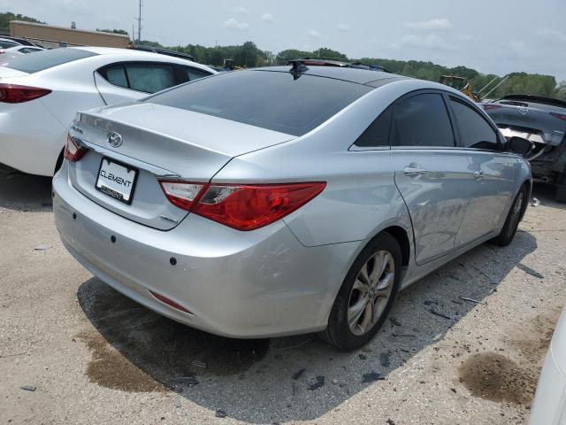 Photo 3 from auction – 2012 HYUNDAI SONATA SE with VIN 5NPEC4AC9CH314170
