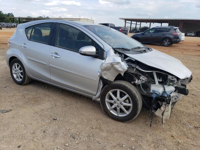 Photo 4 from auction – 2012 TOYOTA PRIUS C with VIN JTDKDTB36C1011878